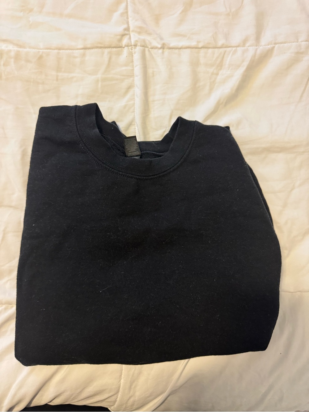 Gildan Black Crewneck Pullover Sweater